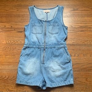Women’s XS BCBGeneration romper
